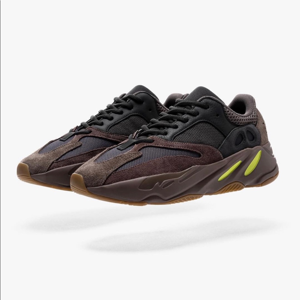 Yeezy Mauve 700 NWT Authentic! | Sz 8 - Picture 1 of 8